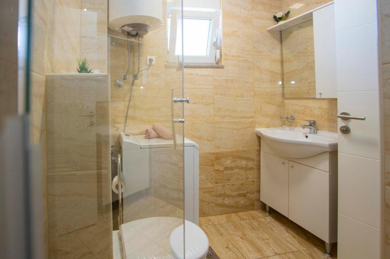 Apartment Lauc Makarska Exterior photo